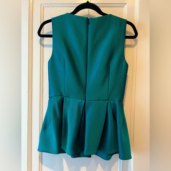 Tibi green sample top. Size 2 - Picture 2 of 4